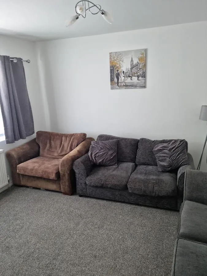 Holiday home Entire House - Cheshire Oaks/Ellesmere Port United Kingdom